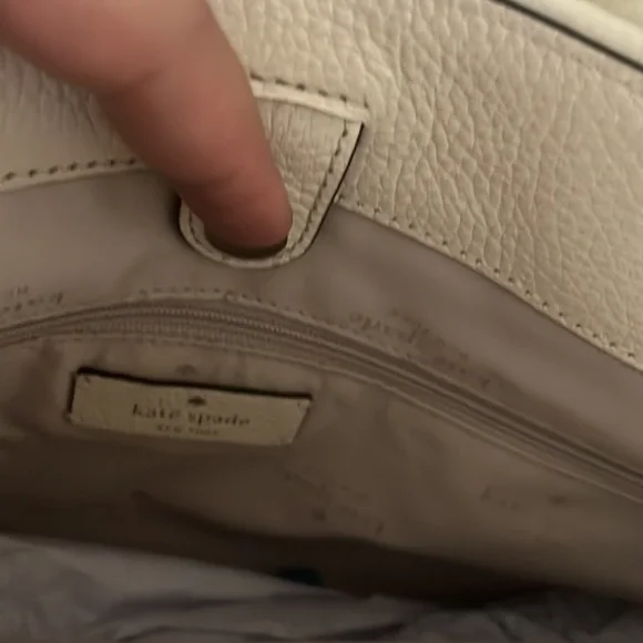 BNWT Kate spade Straw Medium with wallet color block included - Picture 4 of 14